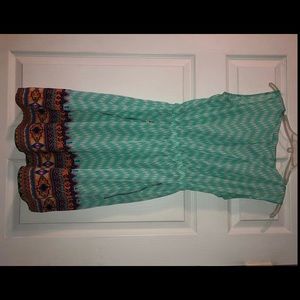 Silky dress. With pockets!